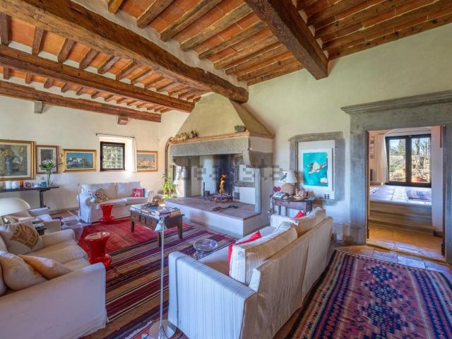 Villetta indipendente in vendita di 470 m² in Via di Tigliano