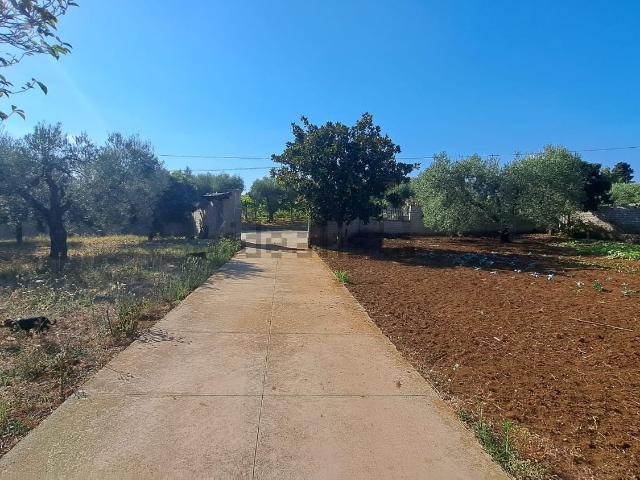 Villetta indipendente in vendita di 470 m² in Via fontana parata