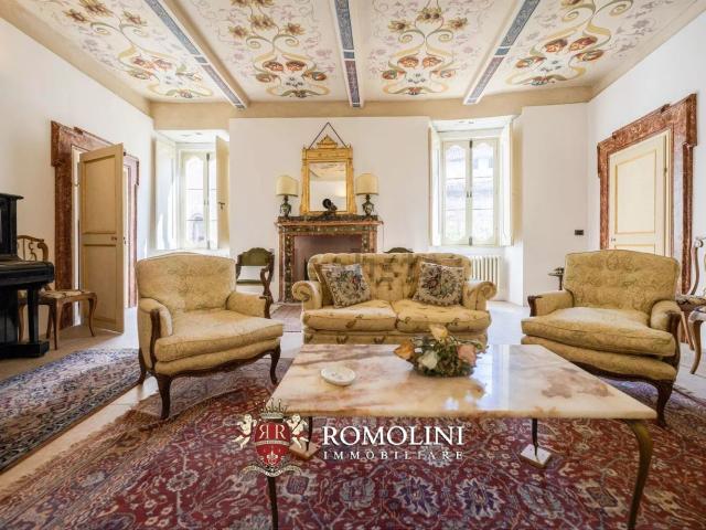 Villetta indipendente in vendita di 474 m²