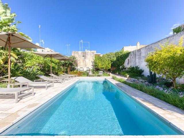 Villetta indipendente in vendita di 475 m² in Via Marsini, 27