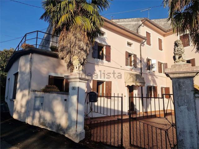 Villetta indipendente in vendita di 480 m²