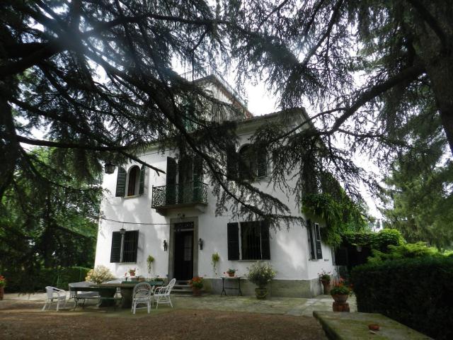Villetta indipendente in vendita di 480 m²