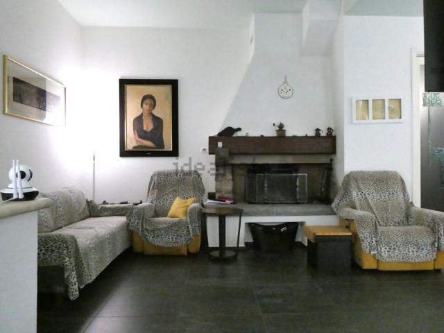 Villetta indipendente in vendita di 480 m² in Via Giulio Masini
