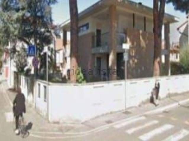Villetta indipendente in vendita di 480 m² in Via Francesco Contoli