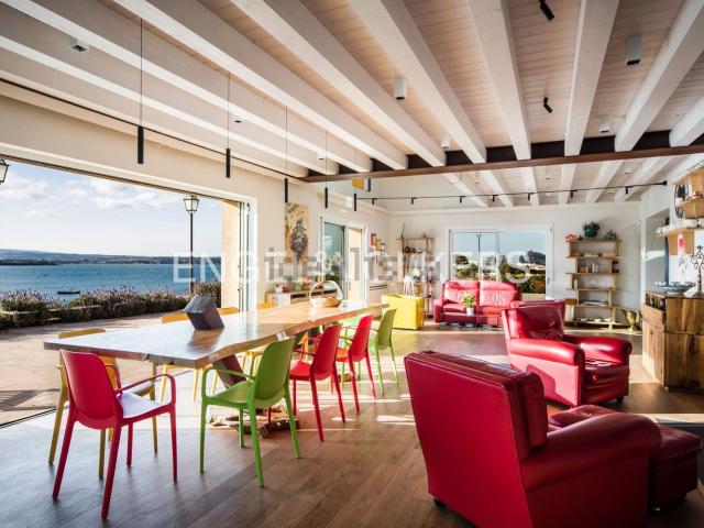 Villetta indipendente in vendita di 480 m² in Via La Maddalena, 40