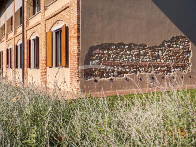 Villetta indipendente in vendita di 480 m² in Via Padre Carpignano, 34