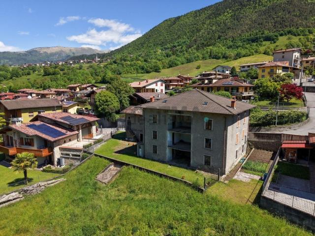 Villetta indipendente in vendita di 484 m² in Via IV Novembre, 8
