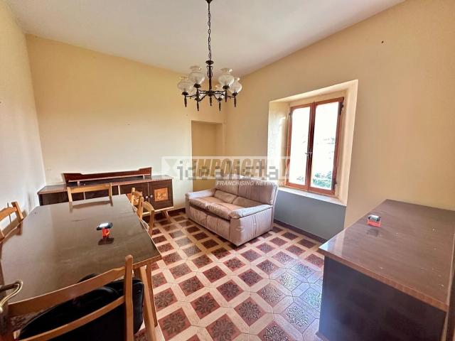 Villetta indipendente in vendita di 484 m² in Via Lastrelle, 92