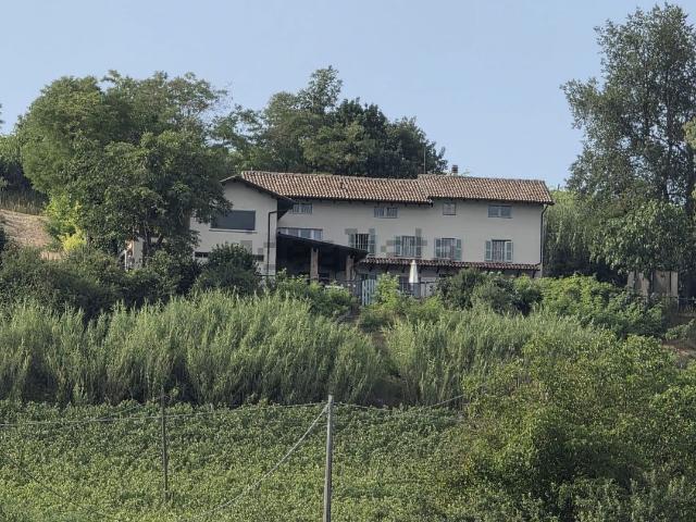 Villetta indipendente in vendita di 487 m² in Via Gavelli