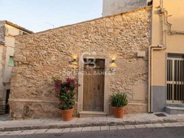 Villetta indipendente in vendita di 48 m² in Via Giuseppe Garibaldi, 58