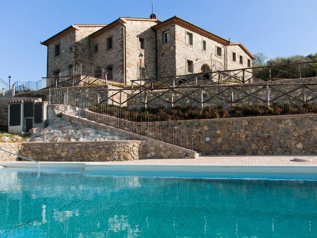 Villetta indipendente in vendita di 490 m²
