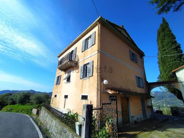 Villetta indipendente in vendita di 490 m² in Località Cardalin, 55