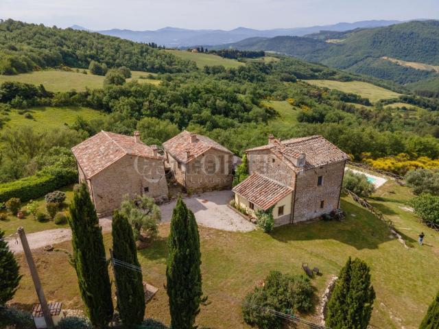 Villetta indipendente in vendita di 494 m² in Via della Circonvallazione