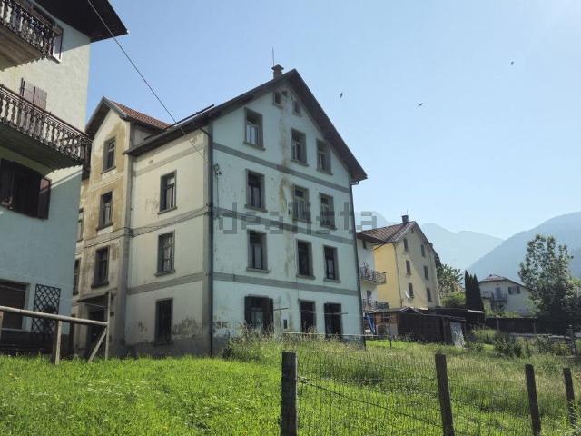 Villetta indipendente in vendita di 499 m² in Via Monte Volaia