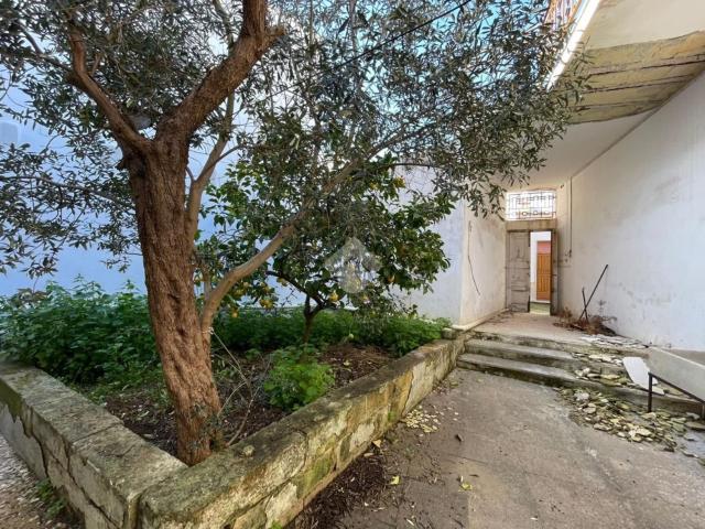 Villetta indipendente in vendita di 500 m² in Via Corsica, 154
