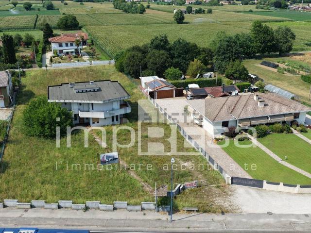 Villetta indipendente in vendita di 500 m² in Via Brenta, 24