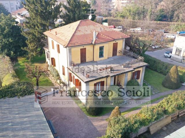 Villetta indipendente in vendita di 500 m² in Via Don R. Montoli, 11