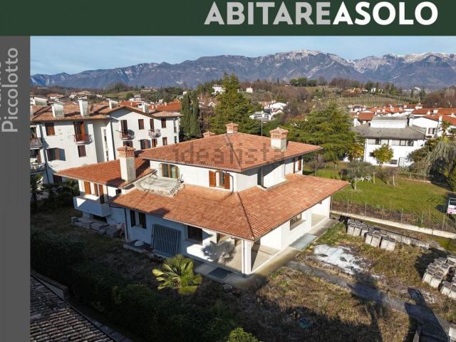Villetta indipendente in vendita di 500 m² in Via Fara