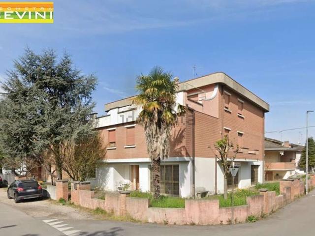 Villetta indipendente in vendita di 500 m² in Via Lino Pederzoli, 7