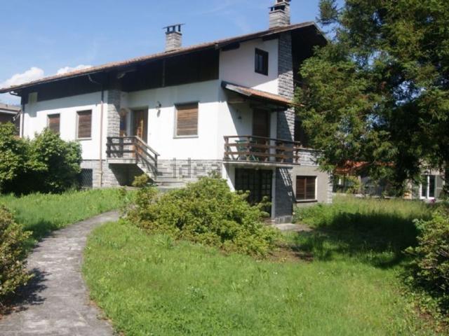 Villetta indipendente in vendita di 500 m² in Via Monte Cerano