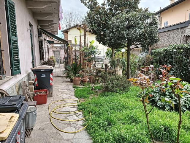 Villetta indipendente in vendita di 500 m² in Via Santuario