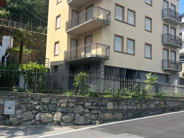 Villetta indipendente in vendita di 500 m² in Via Provinciale N.15, 1221