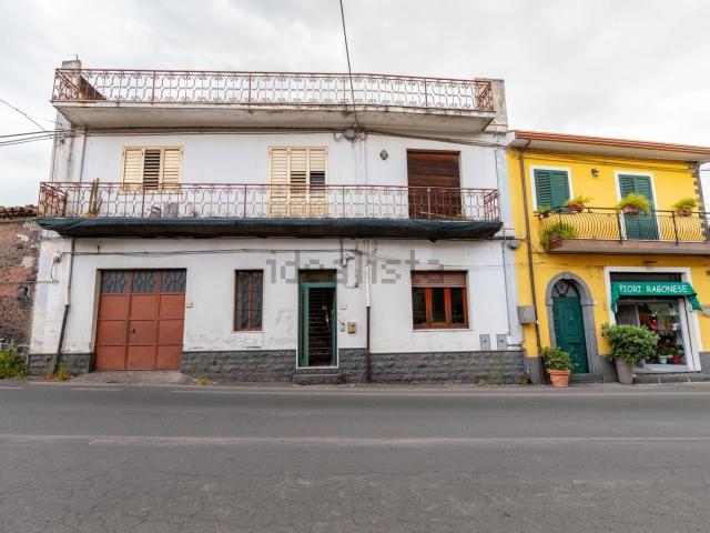 Villetta indipendente in vendita di 500 m² in Via Roma