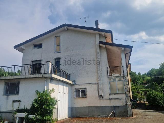 Villetta indipendente in vendita di 500 m² in Via Regina Elena, 14