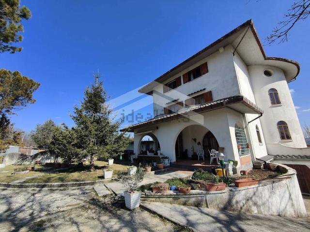 Villetta indipendente in vendita di 500 m² in Strada Comunale Sant&apos Andrea, 4