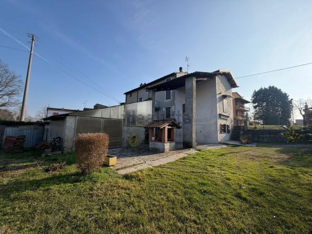 Villetta indipendente in vendita di 500 m² in Strada GRANDE, 11