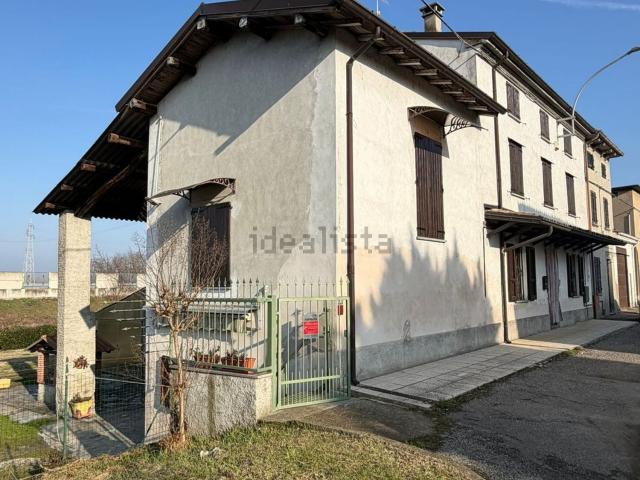 Villetta indipendente in vendita di 500 m² in Strada GRANDE, 11