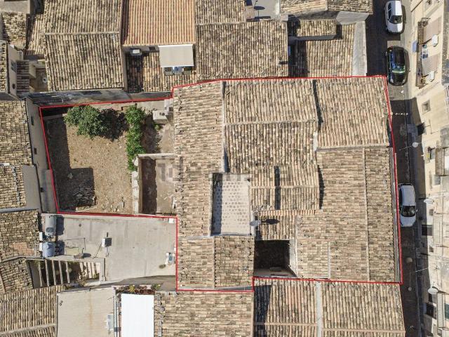 Villetta indipendente in vendita di 510 m² in Via Ascenzo Mauceri, 19
