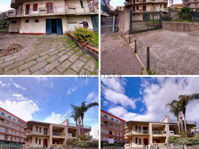 Villetta indipendente in vendita di 512 m² in Via Turchia, 11
