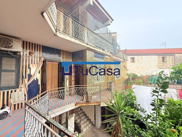 Villetta indipendente in vendita di 515 m² in Via Acerbo