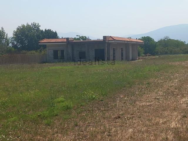 Villetta indipendente in vendita di 520 m² in Via Nola