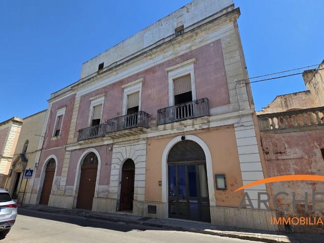 Villetta indipendente in vendita di 520 m² in Via Roma, 315