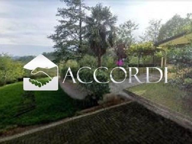 Villetta indipendente in vendita di 520 m² in Piazza Giovanni XXIII°, 1