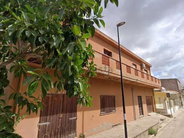 Villetta indipendente in vendita di 525 m² in Via Villarios