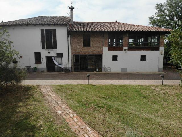 Villetta indipendente in vendita di 528 m² in Via Bernarda