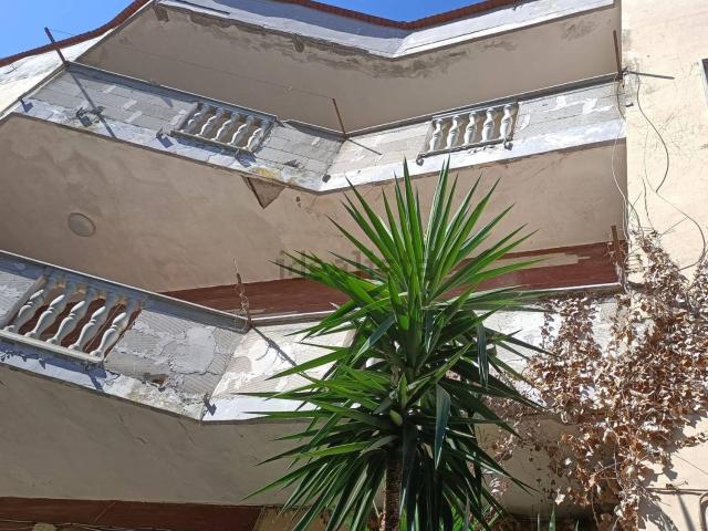 Villetta indipendente in vendita di 534 m² in Via Licola Mare, 80