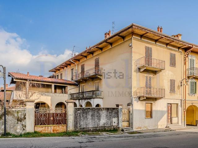 Villetta indipendente in vendita di 539 m² in Via Roma, 56