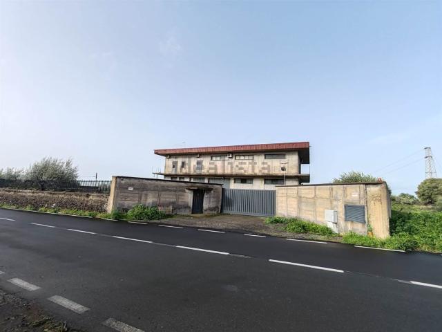 Villetta indipendente in vendita di 540 m²