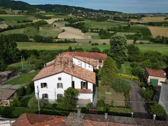 Villetta indipendente in vendita di 540 m² in Via Roma