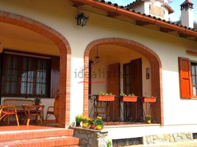 Villetta indipendente in vendita di 540 m² in Località San Severo