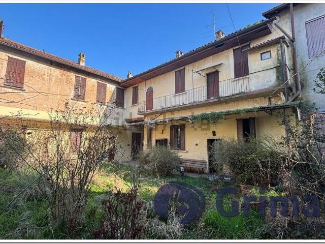 Villetta indipendente in vendita di 540 m² in Piazza Giuseppe Garibaldi, 15