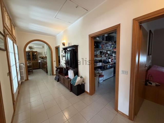 Villetta indipendente in vendita di 542 m²