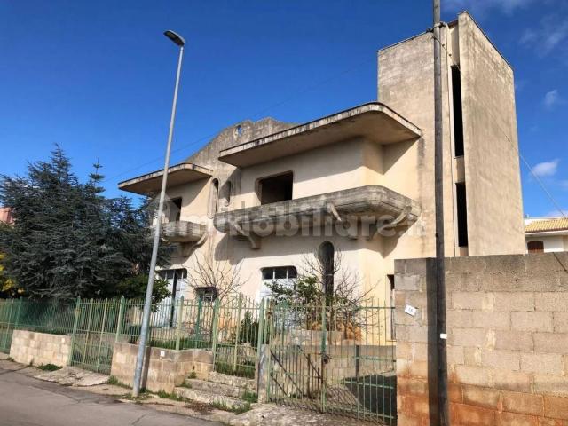 Villetta indipendente in vendita di 544 m² in Via Schiafazzi, 22
