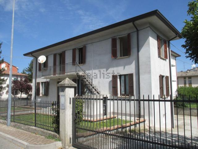 Villetta indipendente in vendita di 545 m² in Via Giovanni Rossi