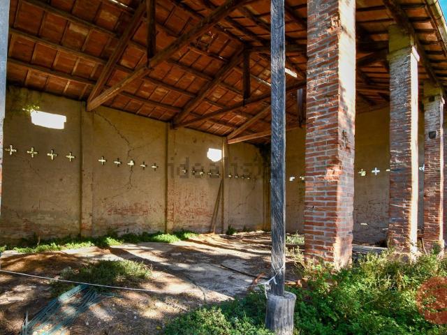 Villetta indipendente in vendita di 550 m² in Via Bagnolo, 1700