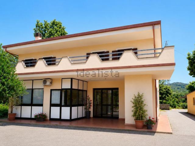 Villetta indipendente in vendita di 550 m² in Via Granica Est, 7